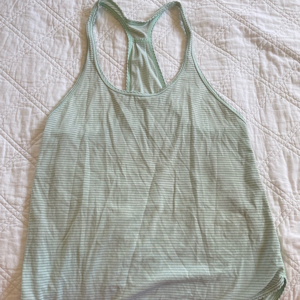 Lululemon tank size 2